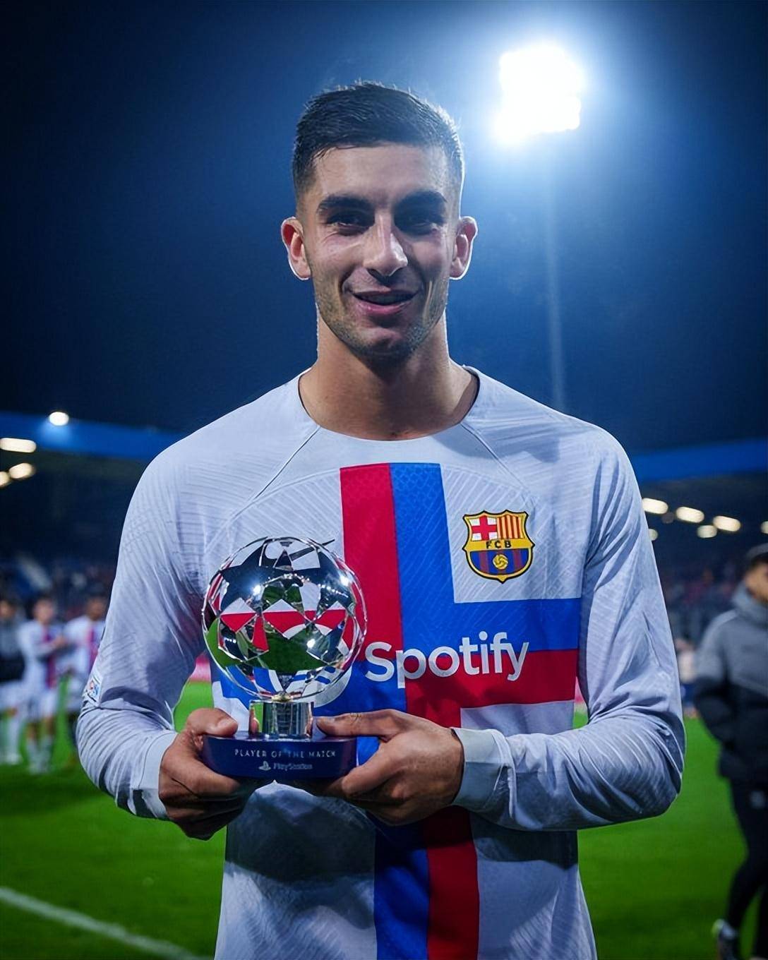 开云平台-巴萨前锋破解对手防线，领先其他射手一步