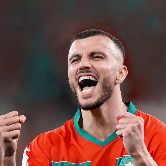 沙尔克遭遇连败，主教练急需调整战术