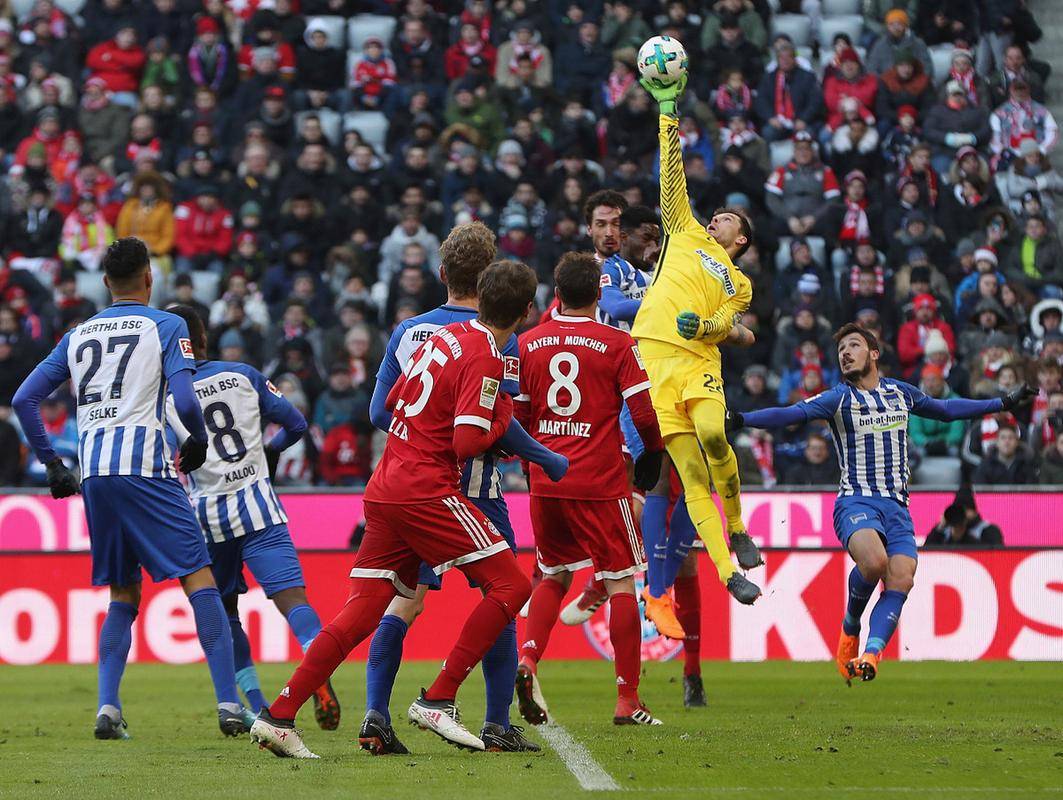 包含南安普顿主场大胜，保级前景一片光明的词条