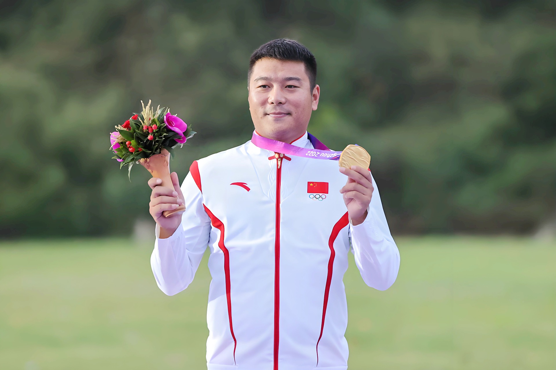 中国选手夺得射击银牌，表现出色
