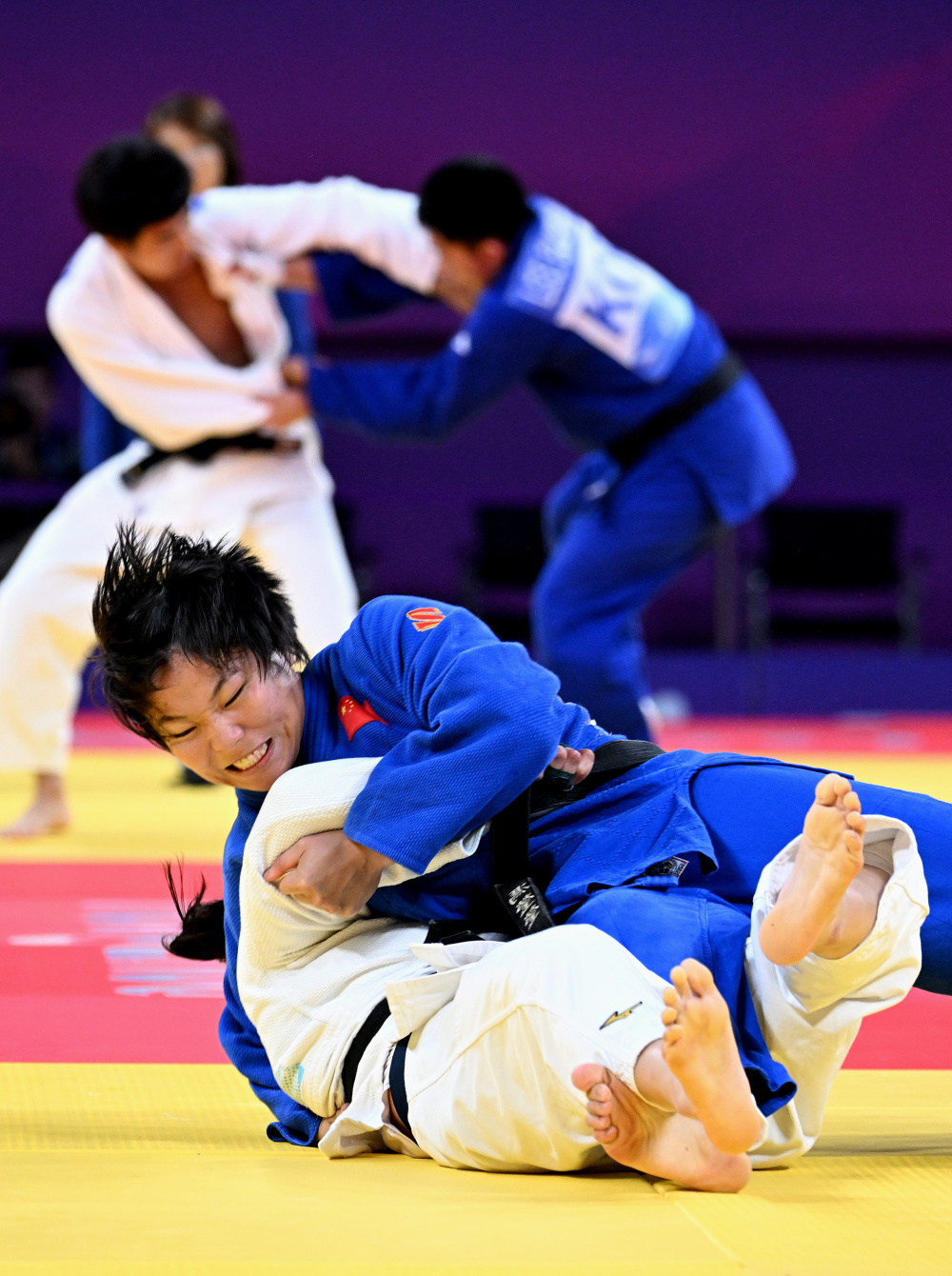 柔道比赛掀起高潮！选手实力惊人