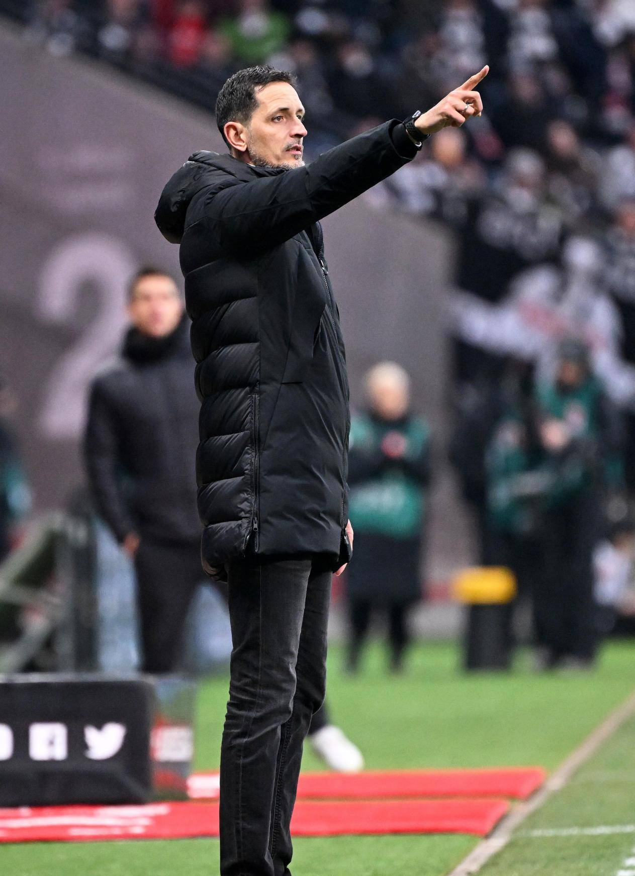 开云体育官方网站-包含法兰克福主场擒下关键三分，稳固德甲前列的词条