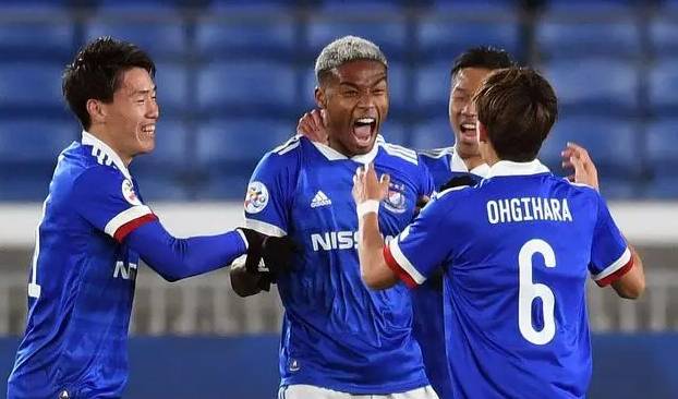 关于重庆力帆战胜哈尔滨毅腾，取得主场胜利的信息