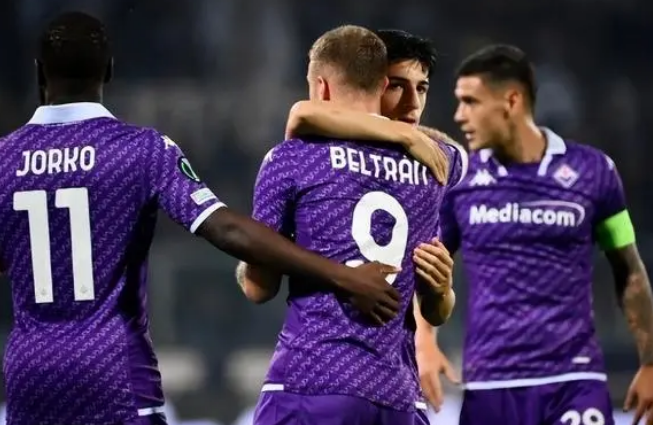 包含罗马主场胜佛罗伦萨，继续追赶前四的词条