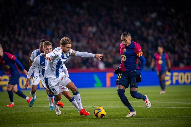 阿拉维斯连续失分，保级压力山大的简单介绍