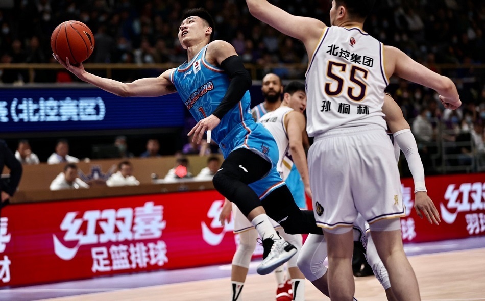 开云体育官方网站-关于威海男篮遭逢挑战，默默积蓄季后赛勇气的信息