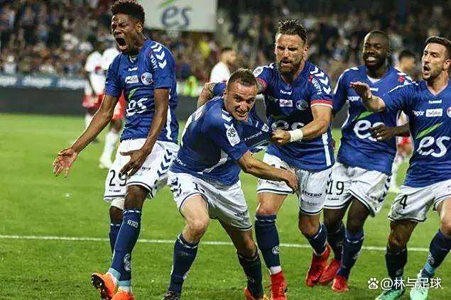 都灵与洛里昂战平，保持不败记录