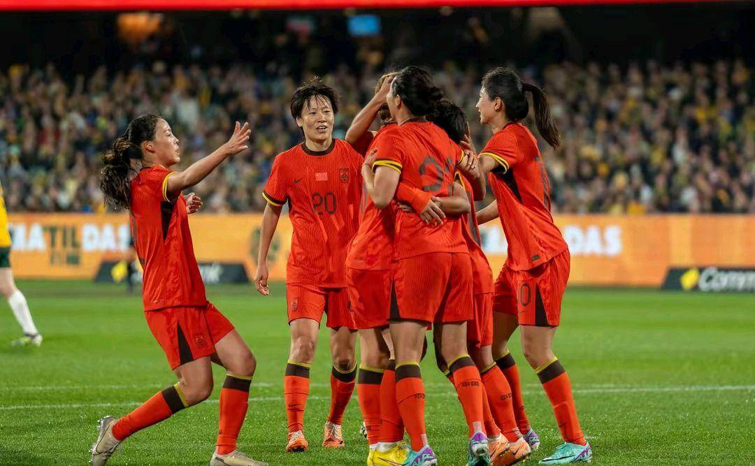 国际足球盛事接连举行，中国女足全力以赴