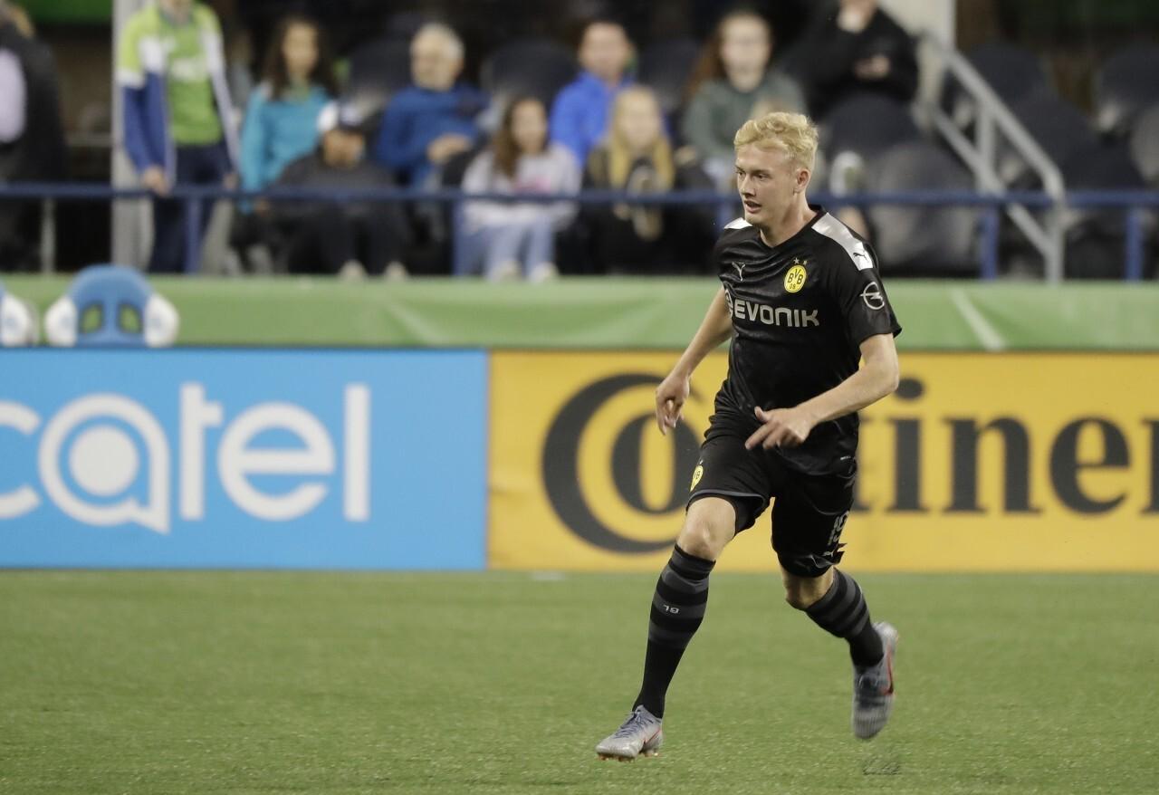 开云体育中国-波兰队实力强劲，欧预赛表现稳步上升的简单介绍