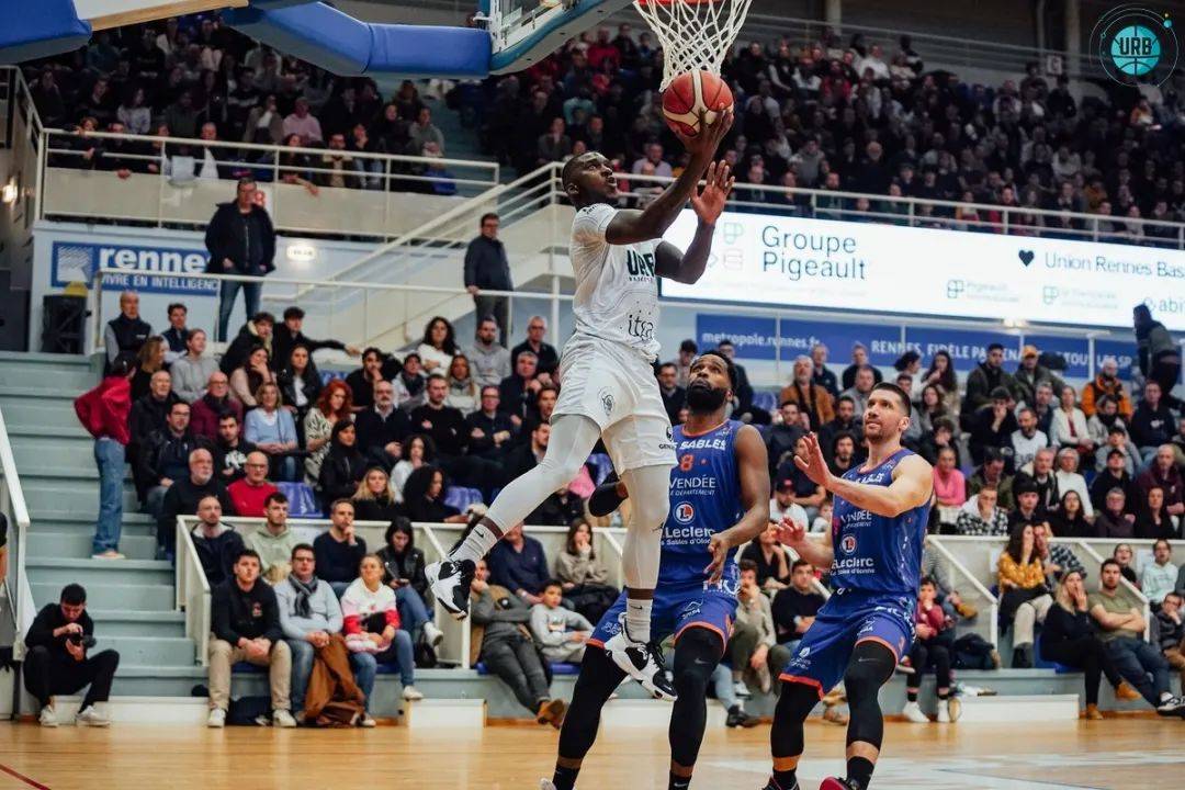 开云体育平台APP-欧洲篮球职业联赛季后赛争夺激烈