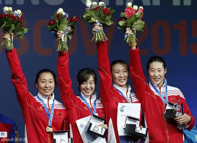 开云体育平台APP-荷兰田径运动员卫冕成功，女子重剑比赛取胜