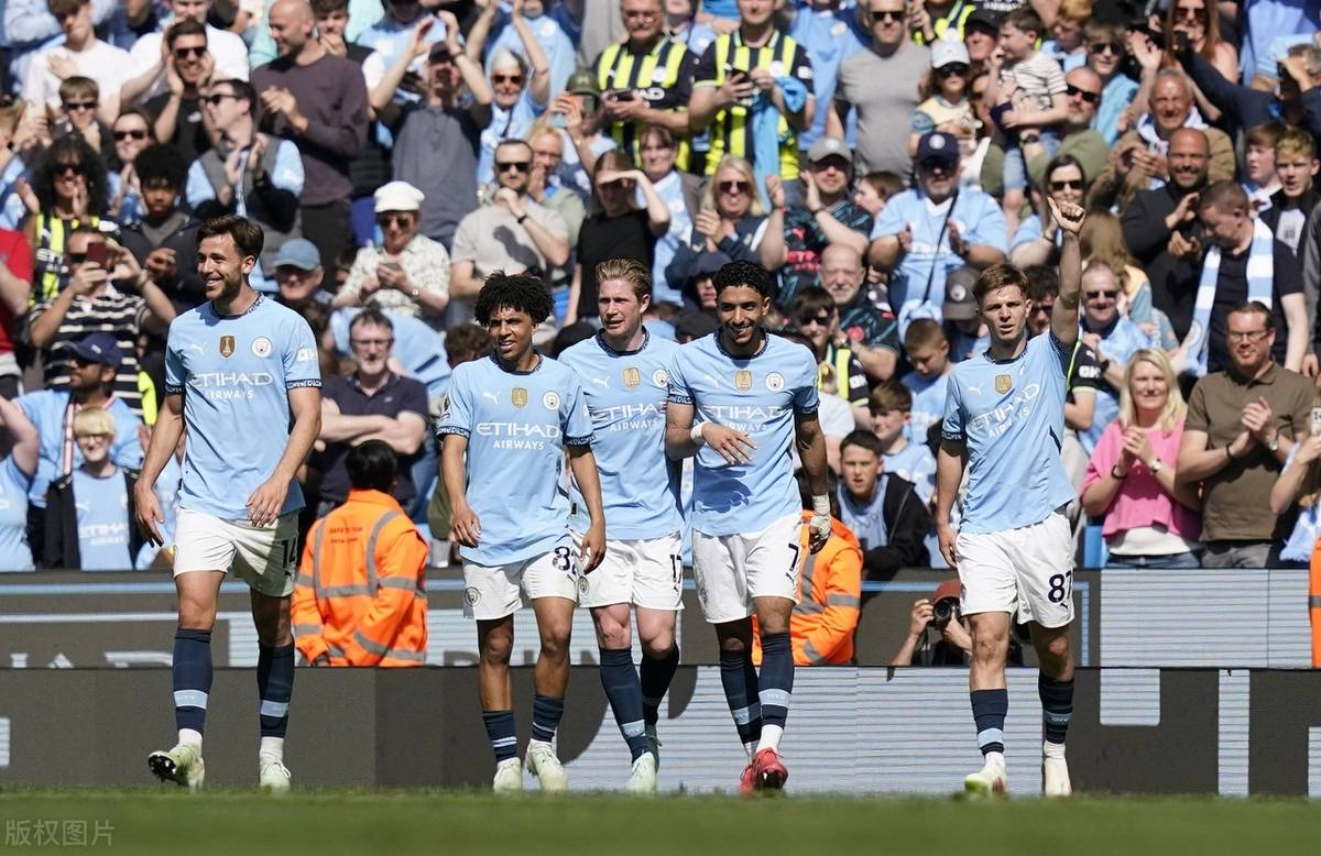 埃弗顿队在客场表现强势，挫败对手