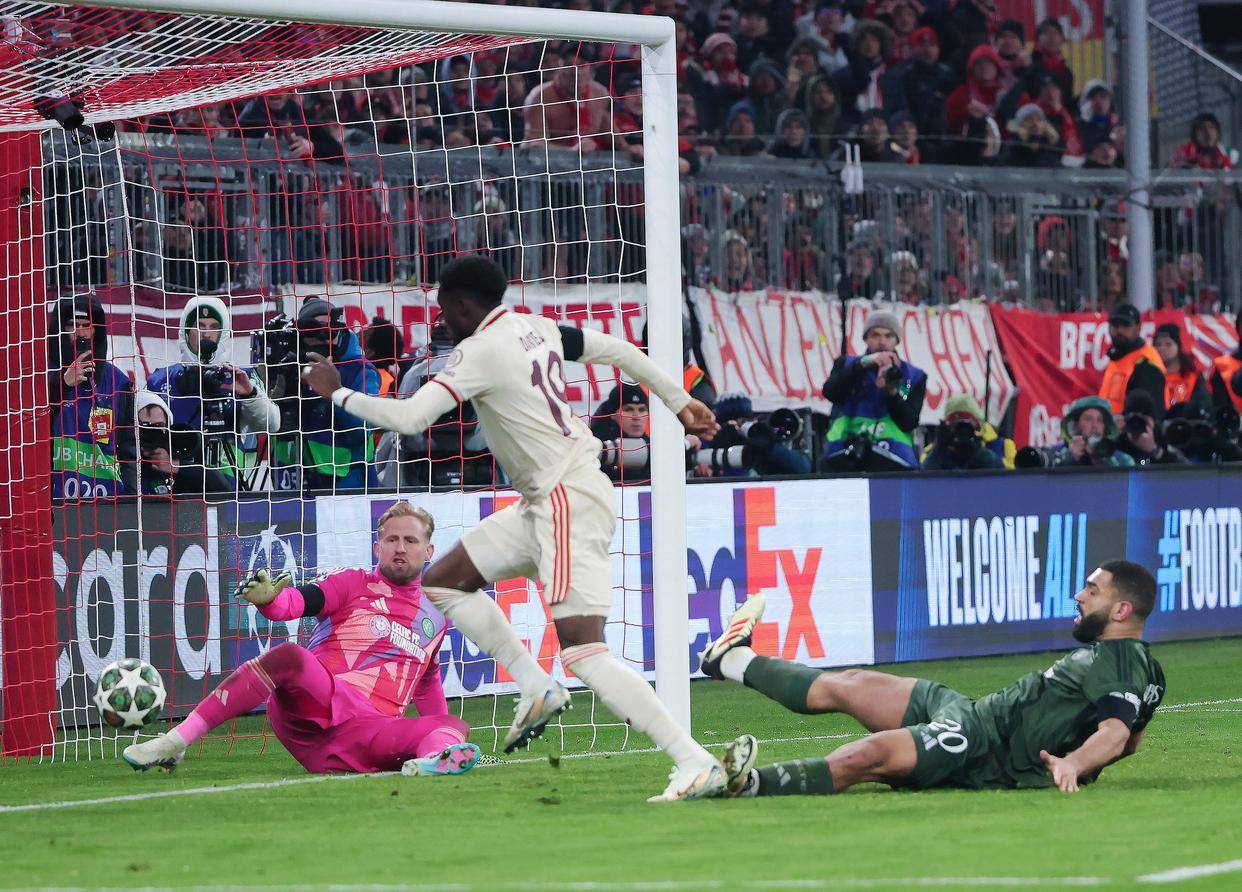 拜仁慕尼黑豪取6连胜，轻松晋级