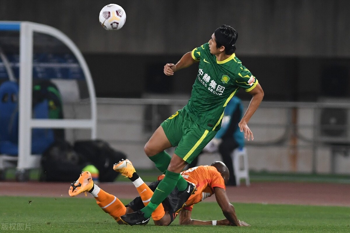 开云体育中国-国安冲超女子足球队士气高涨，外援表现出色