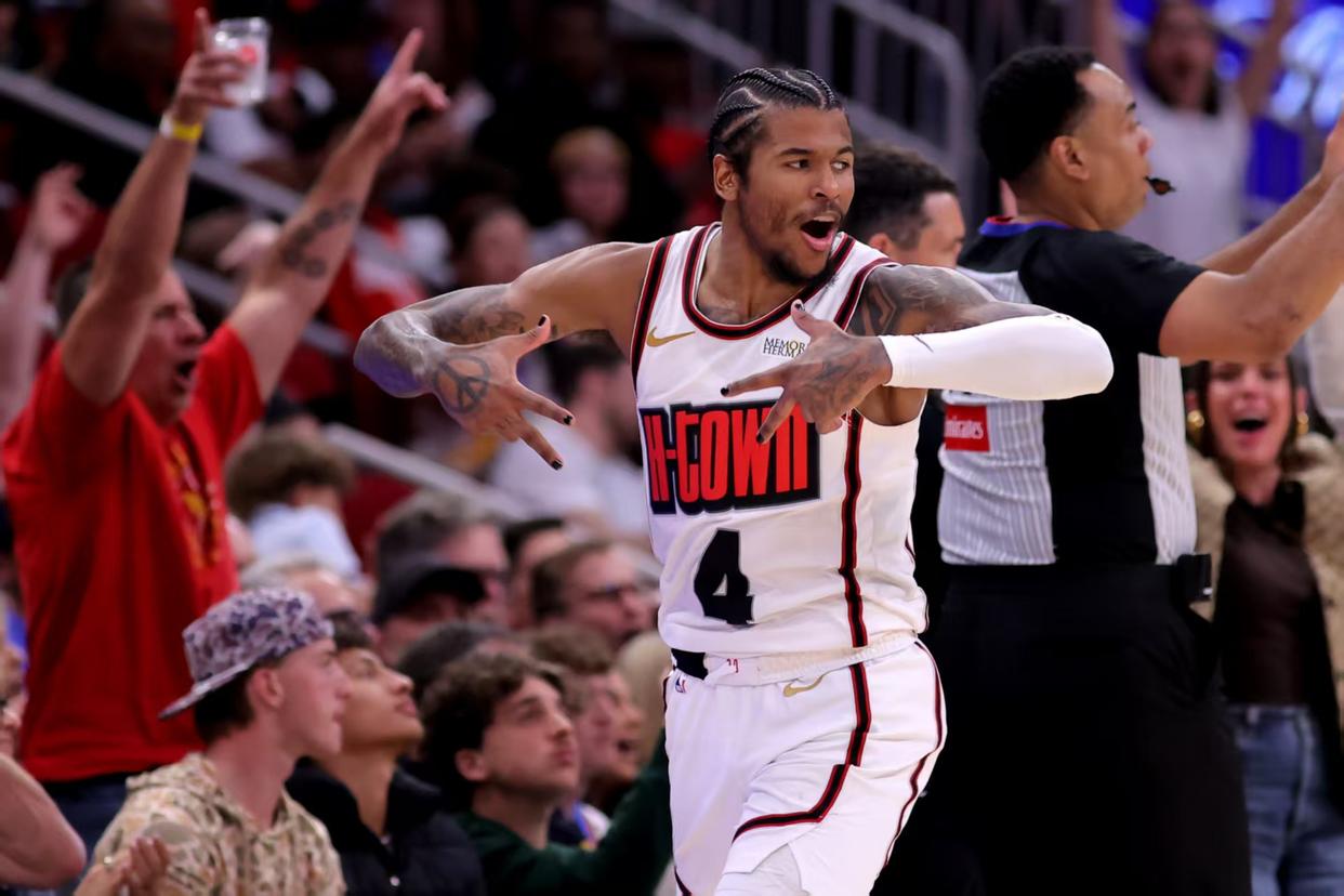 火箭队主帅因战术问题遭遇批评