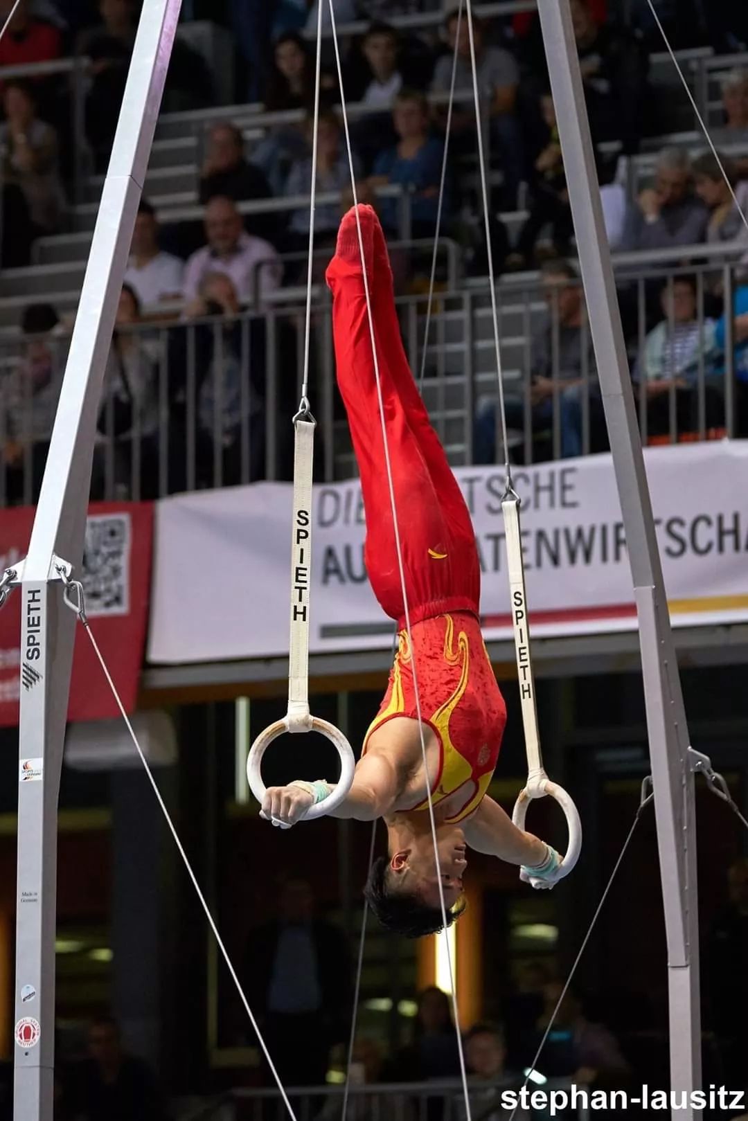 汉堡主场战胜科特布斯，迎来胜利开门红