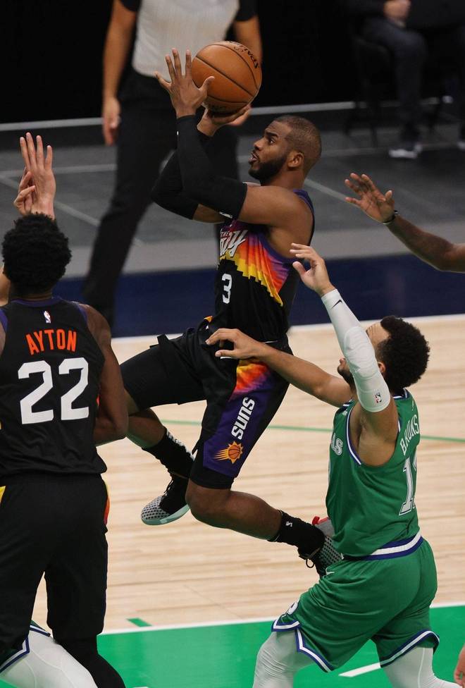 开云体育入口-关于浙江队完胜湖人，利拉德高光表现的信息